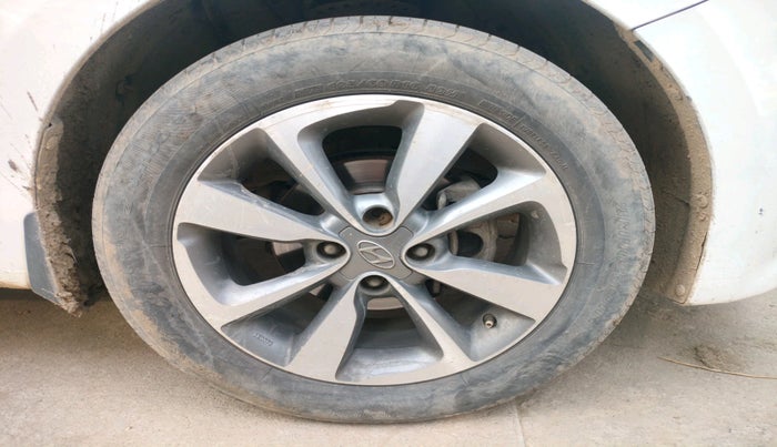 2015 Hyundai Elite i20 ASTA 1.4 CRDI, Diesel, Manual, 1,09,816 km, tyre