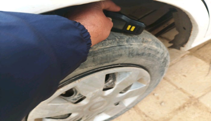 2012 Maruti Wagon R 1.0 LXI, Petrol, Manual, 94,953 km, tyre