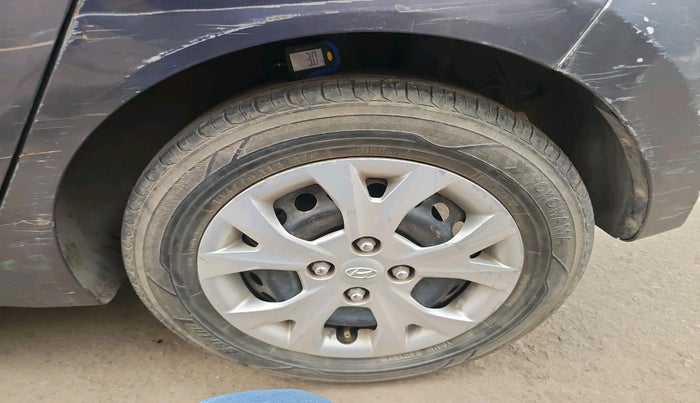 2015 Hyundai Grand i10 MAGNA 1.2 KAPPA VTVT, Petrol, Manual, 64,117 km, tyre