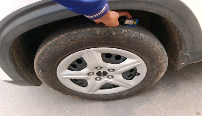 2022 KIA SELTOS HTK 1.5 PETROL, Petrol, Manual, 35,964 km, tyre