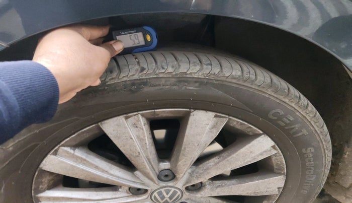 2024 Volkswagen VIRTUS HIGHLINE TSI 1.0 AT, Petrol, Automatic, 9,231 km, tyre