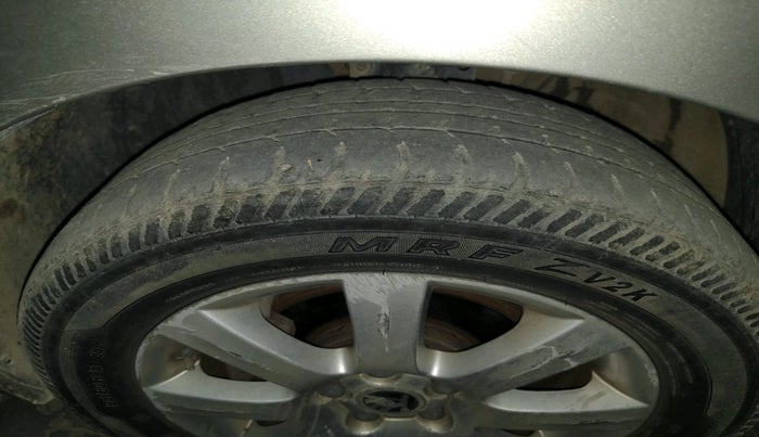 2013 Skoda Rapid AMBITION 1.6 TDI CR MT, Diesel, Manual, 90,324 km, tyre