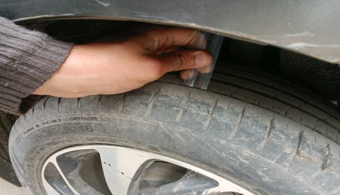 2021 Maruti Baleno ZETA PETROL 1.2, Petrol, Manual, 67,700 km, tyre