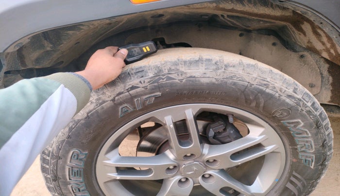 2023 Mahindra Thar LX D HT 2WD MT, Diesel, Manual, 51,840 km, tyre