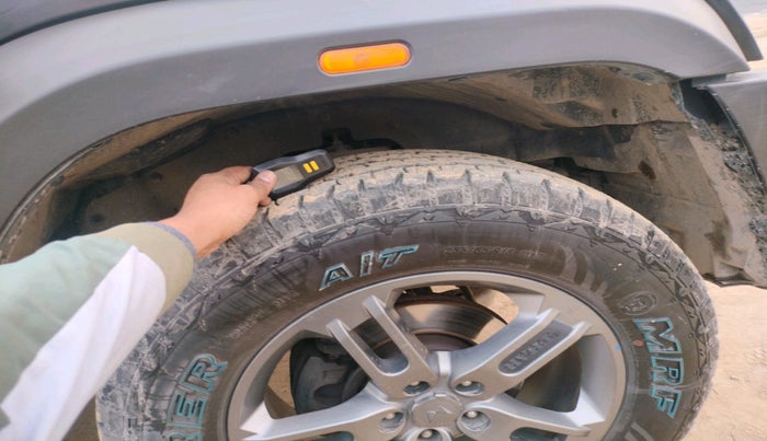 2023 Mahindra Thar LX D HT 2WD MT, Diesel, Manual, 51,840 km, tyre