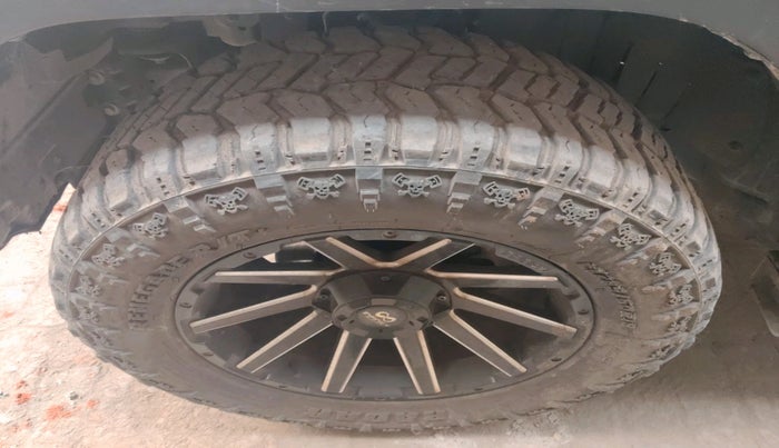 2022 Mahindra Thar LX D AT 4WD HT, Diesel, Automatic, 44,300 km, tyre