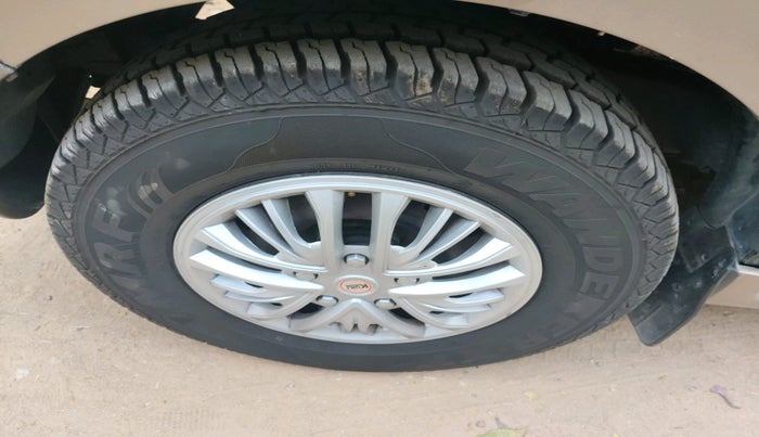 2011 Mahindra Xylo E6, Diesel, Manual, 1,55,413 km, tyre