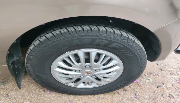 2011 Mahindra Xylo E6, Diesel, Manual, 1,55,413 km, tyre