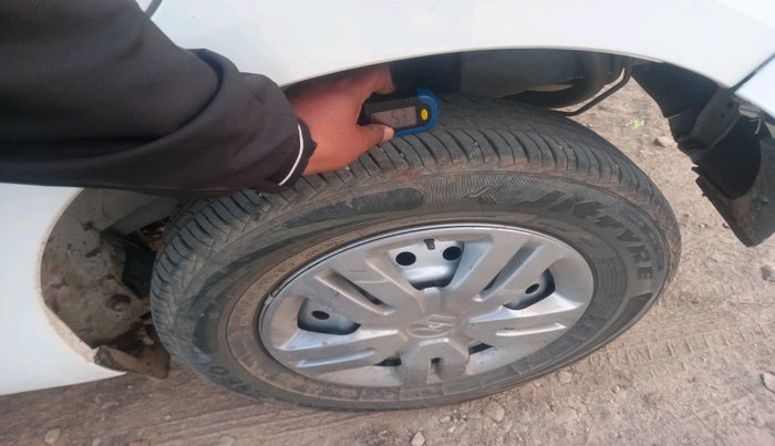 2022 Maruti New Wagon-R LXI CNG 1.0, Petrol, Manual, 17,409 km, tyre