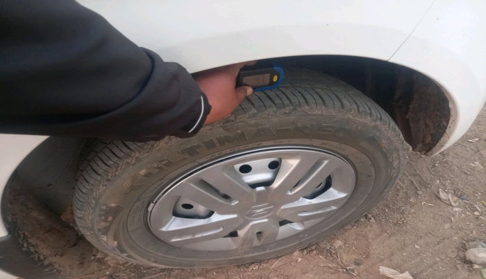 2022 Maruti New Wagon-R LXI CNG 1.0, Petrol, Manual, 17,409 km, tyre