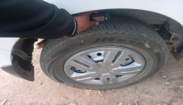 2022 Maruti New Wagon-R LXI CNG 1.0, Petrol, Manual, 17,409 km, tyre