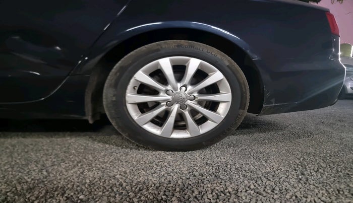 2013 Audi A6 2.0 TDI PREMIUM PLUS, Diesel, Automatic, 1,37,806 km, tyre