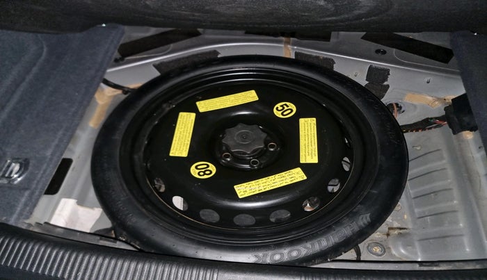 2013 Audi A6 2.0 TDI PREMIUM PLUS, Diesel, Automatic, 1,37,806 km, tyre