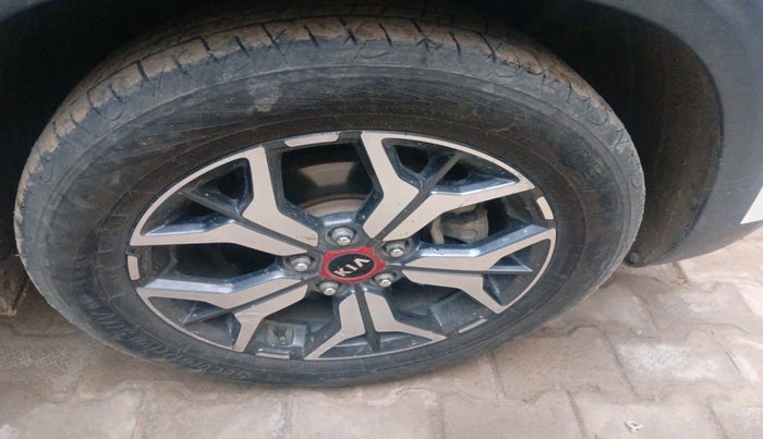 2022 KIA SELTOS HTK 1.5 DIESEL, Diesel, Manual, 84,354 km, tyre