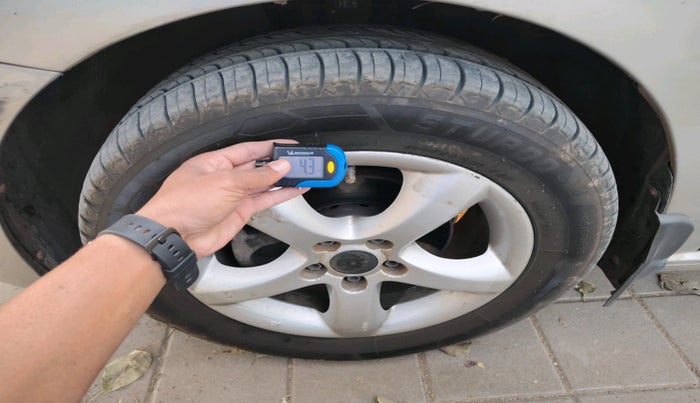 2014 Skoda Rapid AMBITION 1.5 TDI, Diesel, Manual, 92,739 km, tyre