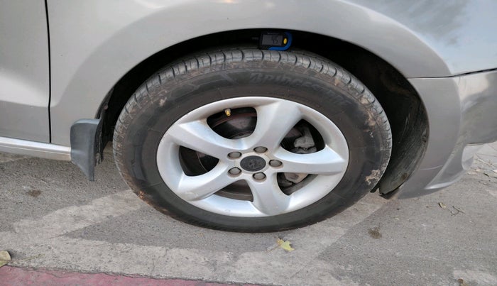 2014 Skoda Rapid AMBITION 1.5 TDI, Diesel, Manual, 92,739 km, tyre