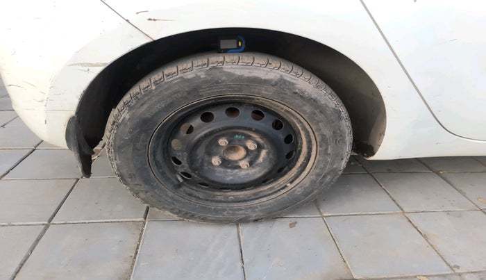 2011 Hyundai i20 SPORTZ 1.4 CRDI, Diesel, Manual, 1,43,271 km, tyre