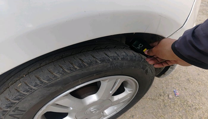 2011 Hyundai i20 SPORTZ 1.2, Petrol, Manual, 82,317 km, tyre