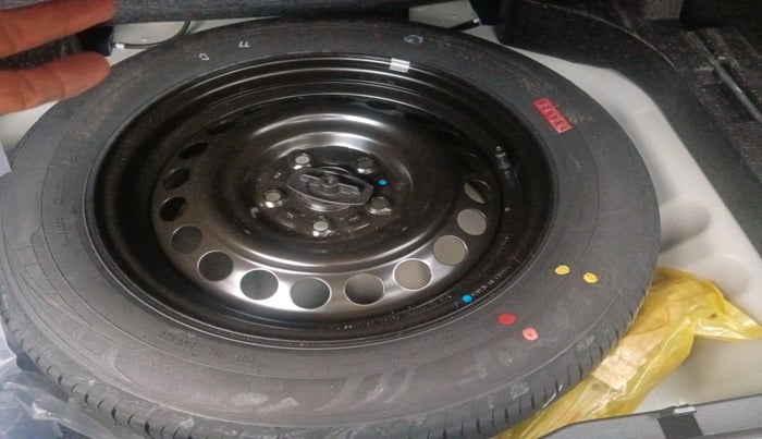 2024 Maruti BREZZA LXI, Petrol, Manual, 525 km, tyre