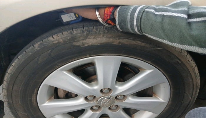 2010 Toyota Corolla Altis VL AT PETROL, Petrol, Automatic, 1,52,897 km, tyre