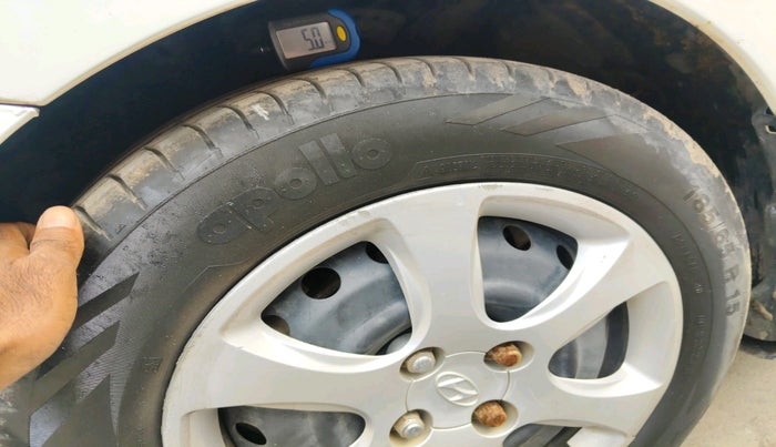 2011 Hyundai Verna FLUIDIC 1.6 VTVT EX, Petrol, Manual, 84,839 km, tyre