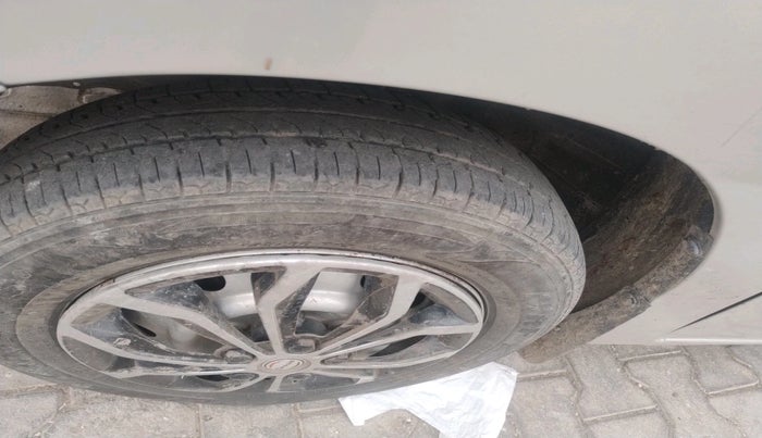 2013 Maruti Wagon R 1.0 LXI, Petrol, Manual, 49,107 km, tyre