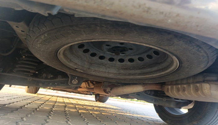 2021 Mahindra XUV700 AX 7 P AT 7 STR, Petrol, Automatic, 1,02,378 km, tyre