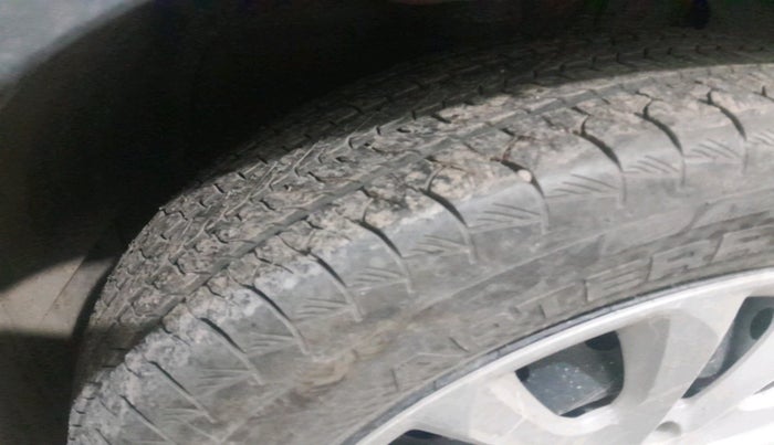 2023 Maruti Grand Vitara SIGMA SMART HYBRID, Petrol, Manual, 9,032 km, tyre