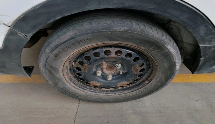 2019 Hyundai Creta E PLUS 1.4 DIESEL, Diesel, Manual, 1,81,179 km, tyre