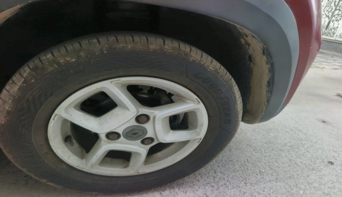 2016 Renault Kwid RXT 1.0, Petrol, Manual, 56,168 km, tyre