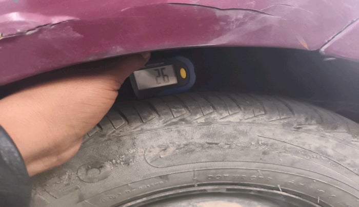 2014 Hyundai i10 MAGNA 1.1, Petrol, Manual, 1,11,104 km, tyre