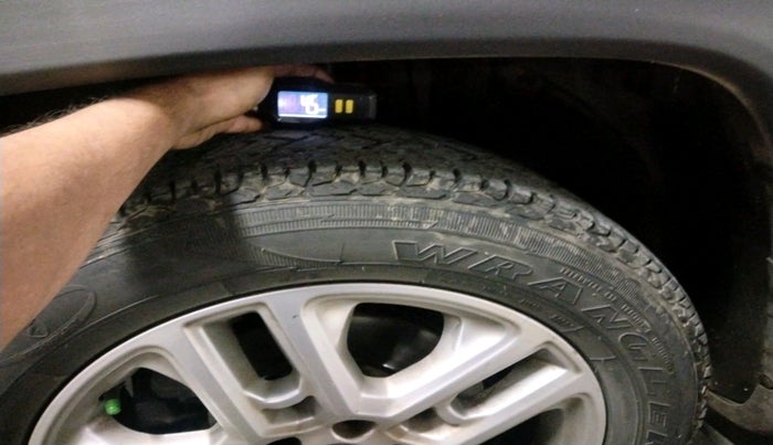 2018 Jeep Compass LIMITED (O) 2.0 DIESEL, Diesel, Manual, 1,45,917 km, tyre