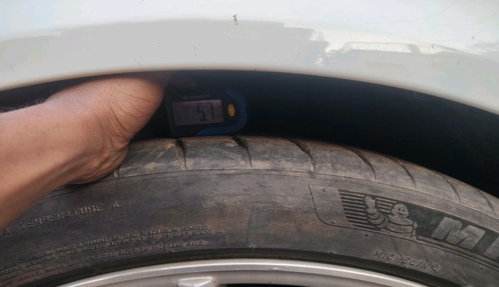 2010 Audi A8L W12 QUATTRO, Petrol, Automatic, 45,657 km, tyre