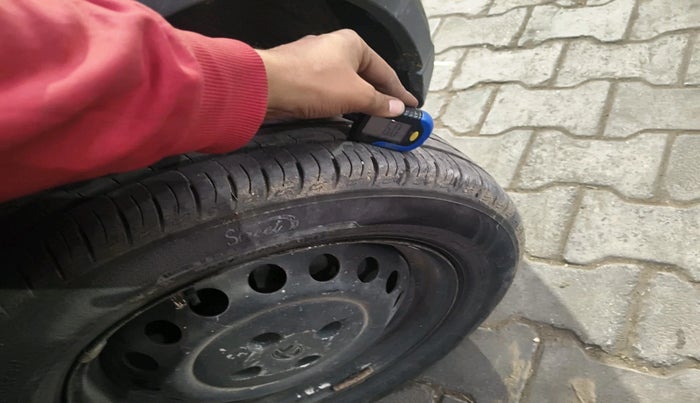 2021 Tata NEXON XE PETROL, Petrol, Manual, 55,351 km, tyre