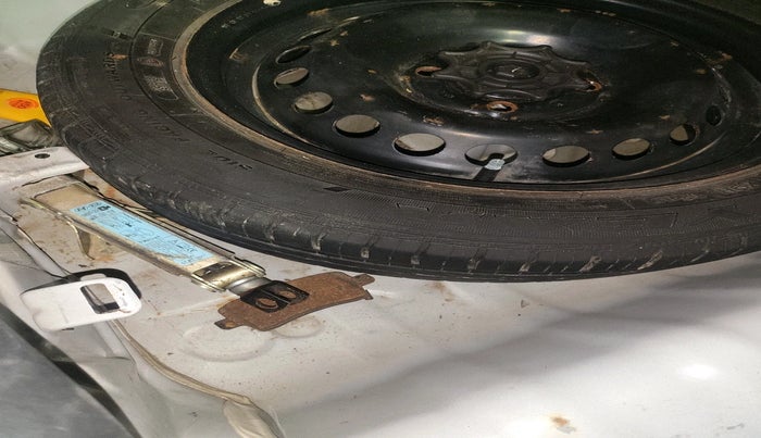 2017 Hyundai Grand i10 SPORTZ 1.2 KAPPA VTVT, Petrol, Manual, 89,699 km, tyre