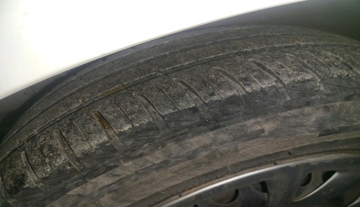 2017 Hyundai Grand i10 SPORTZ 1.2 KAPPA VTVT, Petrol, Manual, 89,699 km, tyre