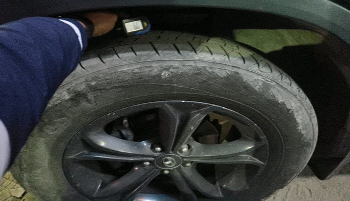 2019 Tata Harrier XZ 2.0L DARK EDITION, Diesel, Manual, 1,29,150 km, tyre