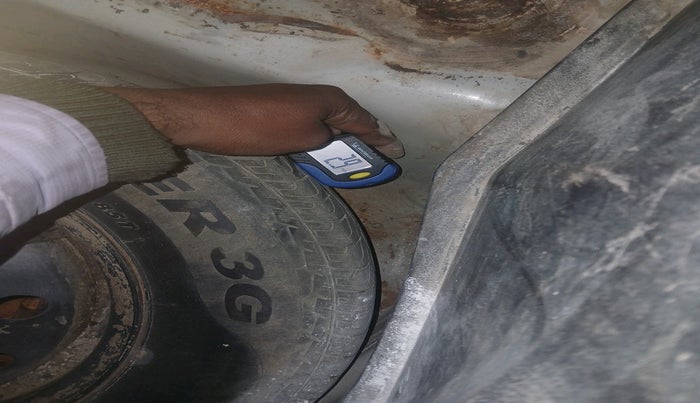 2014 Maruti Swift VDI, Diesel, Manual, 86,134 km, tyre