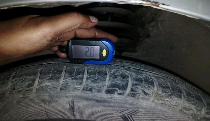 2011 Maruti Swift Dzire LXI, Petrol, Manual, 78,298 km, tyre