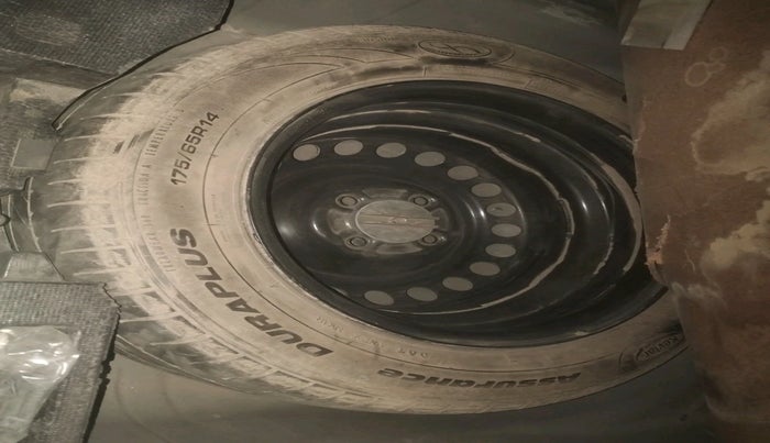 2016 Honda Amaze 1.2L I-VTEC S, Petrol, Manual, 91,437 km, tyre