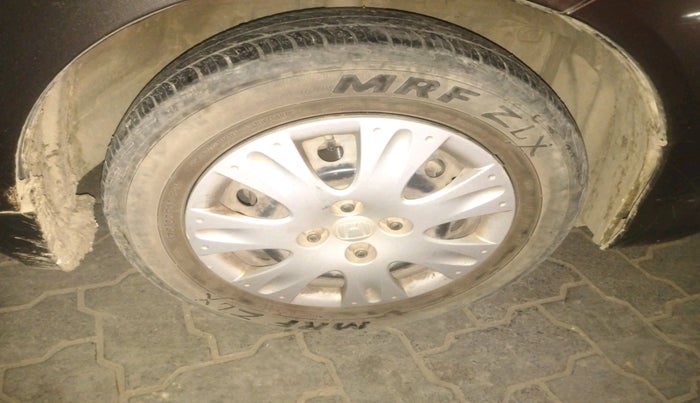 2016 Honda Amaze 1.2L I-VTEC S, Petrol, Manual, 91,437 km, tyre