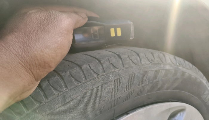 2014 Maruti Celerio VXI AMT, Petrol, Automatic, 1,11,079 km, tyre