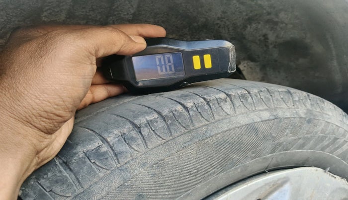 2014 Maruti Celerio VXI AMT, Petrol, Automatic, 1,11,079 km, tyre