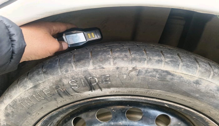 2013 Maruti Ertiga VDI, Diesel, Manual, 1,67,035 km, tyre