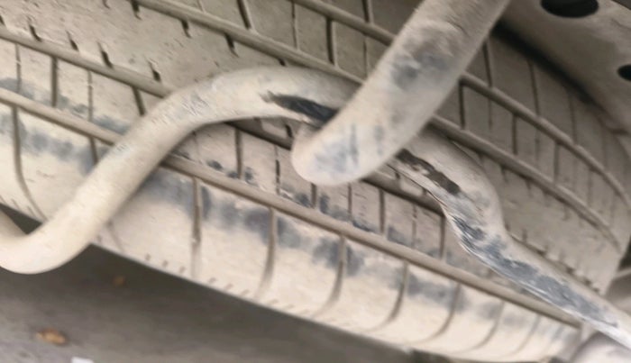 2013 Maruti Ertiga VDI, Diesel, Manual, 1,67,035 km, tyre