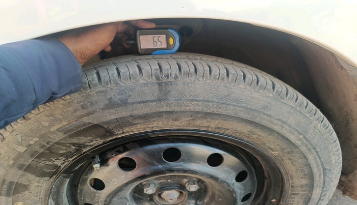 2019 Maruti Swift VXI, Petrol, Manual, 28,931 km, tyre