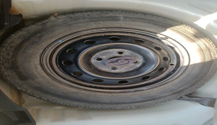 2019 Maruti Swift VXI, Petrol, Manual, 28,931 km, tyre