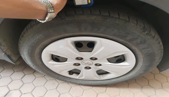 2018 Hyundai Creta E PLUS 1.6 PETROL, Petrol, Manual, 27,555 km, tyre