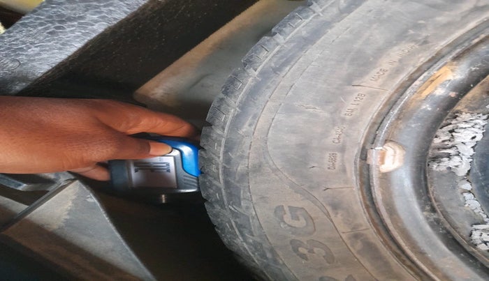 2016 Maruti Wagon R 1.0 VXI, Petrol, Manual, 58,429 km, tyre