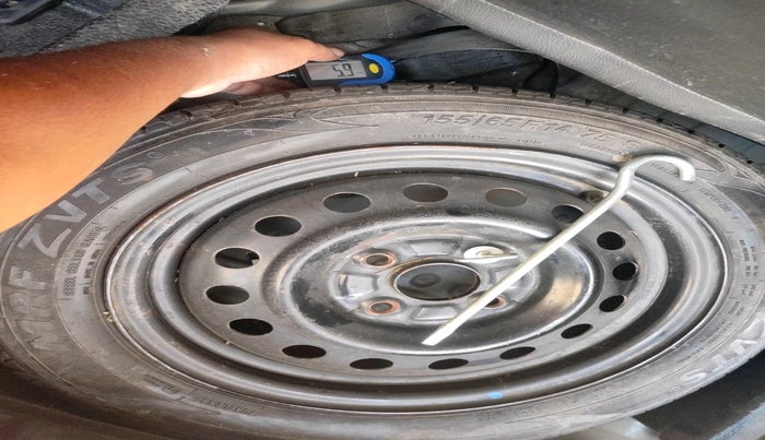 2015 Maruti Wagon R 1.0 VXI AMT, Petrol, Automatic, 95,906 km, tyre